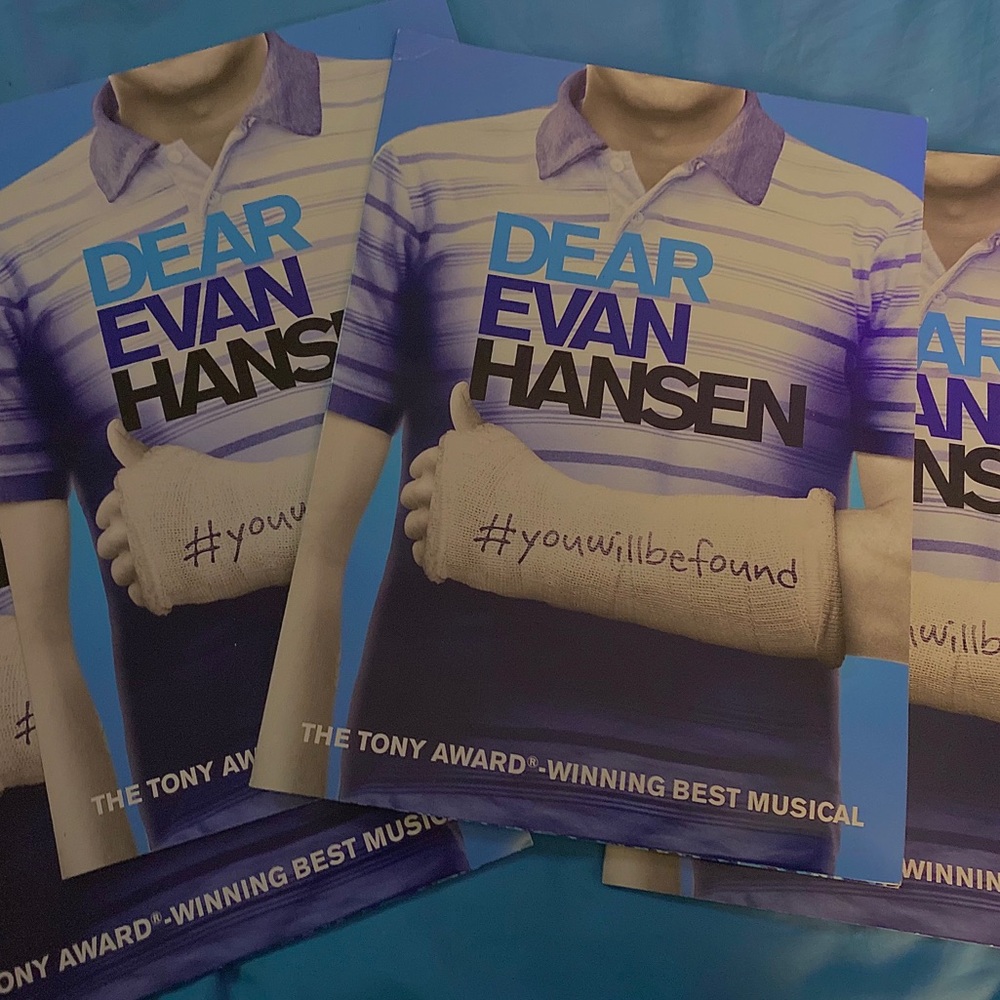 DEAR EVAN HANSEN “books”